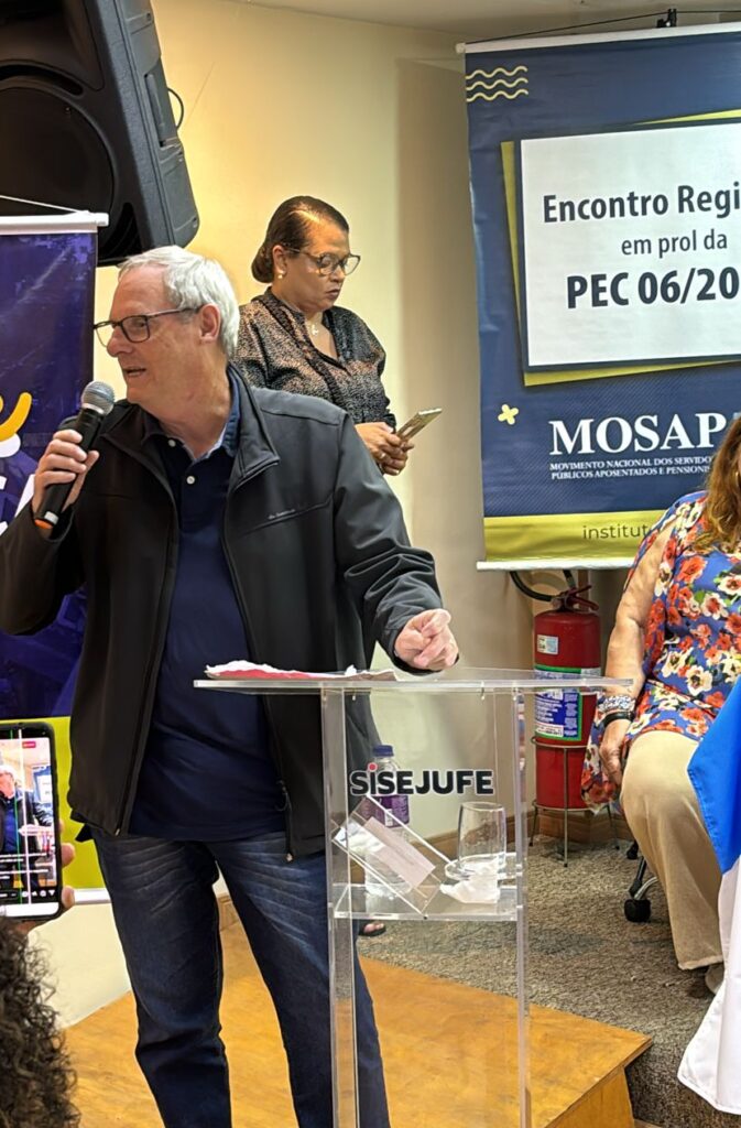 Vanderlei Carraro, representante da ADUFRGS-Sindical e PROIFES durante mobilização em Brasília nesta terça, 17 de setembro. Foto: Acervo Pessoal